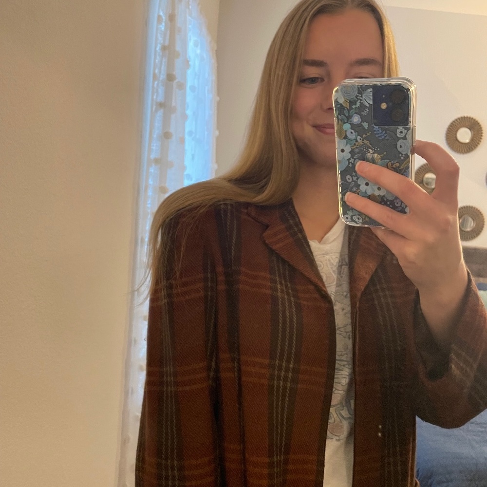 Oversized Plaid Blazer - Picture 6 of 6